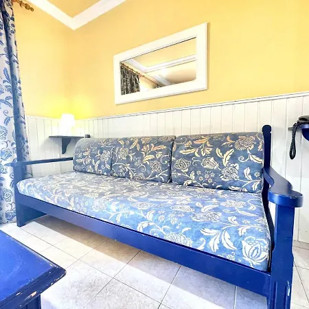 Апартаменты Apartamento Junto Al Mar, Con Balcon, En Playa Jardin Puerto De La Cruz
