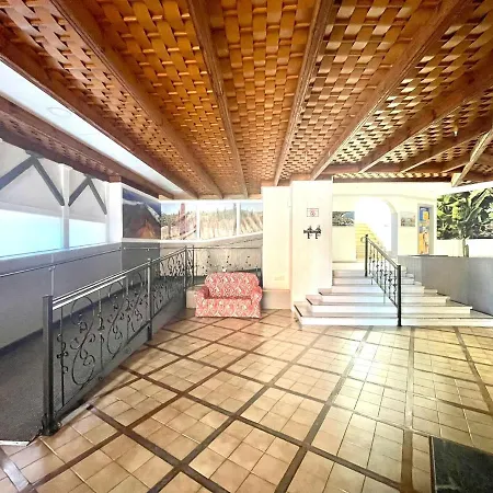 Апартаменты Apartamento Junto Al Mar, Con Balcon, En Playa Jardin Puerto De La Cruz *