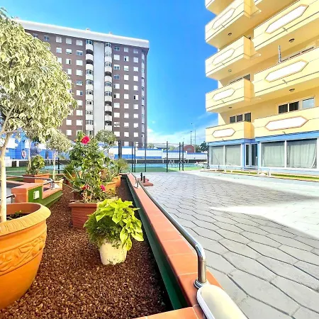 Апартаменты Apartamento Junto Al Mar, Con Balcon, En Playa Jardin Puerto De La Cruz Пуэрто-де-ла-Крус